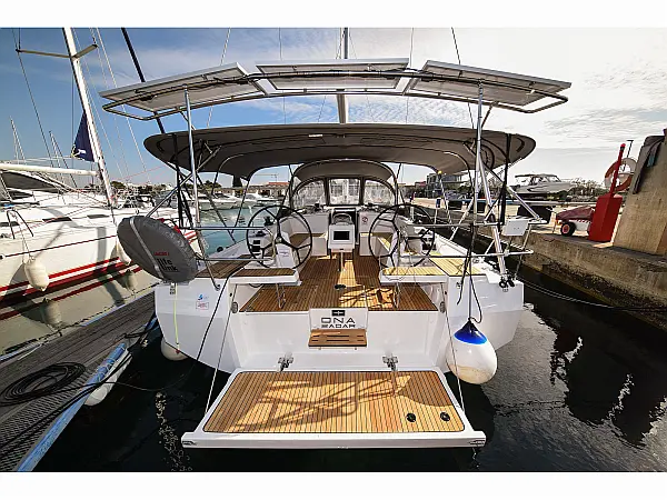 Bavaria C42