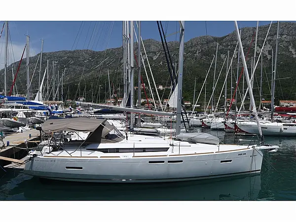 Sun Odyssey 419