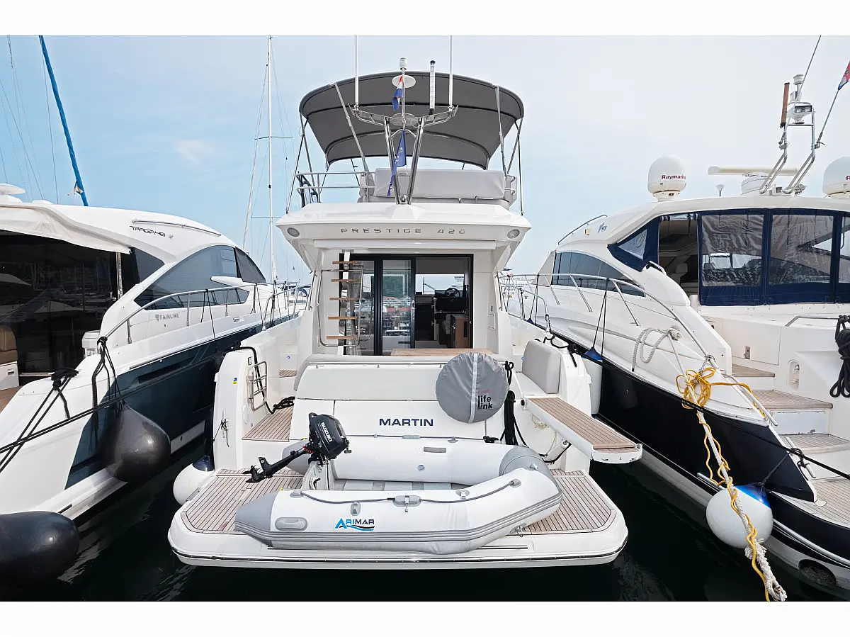 Prestige 420 Fly