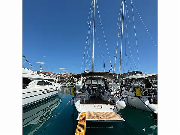 Elan 40 Impression